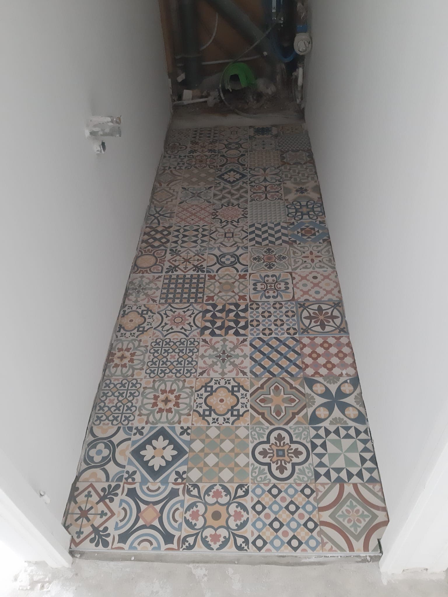 Couloir & Carreaux de Ciment