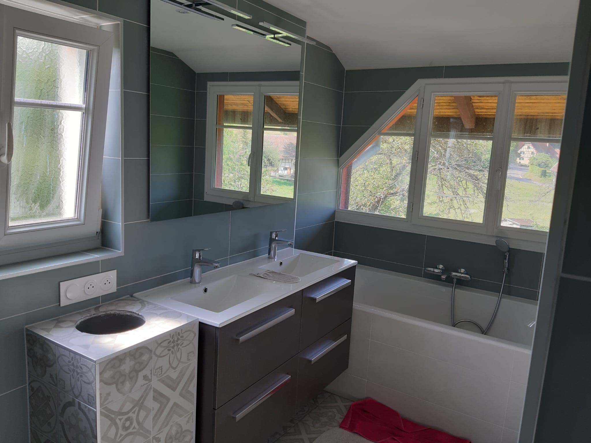 Double Vasque & Finitions Marbre